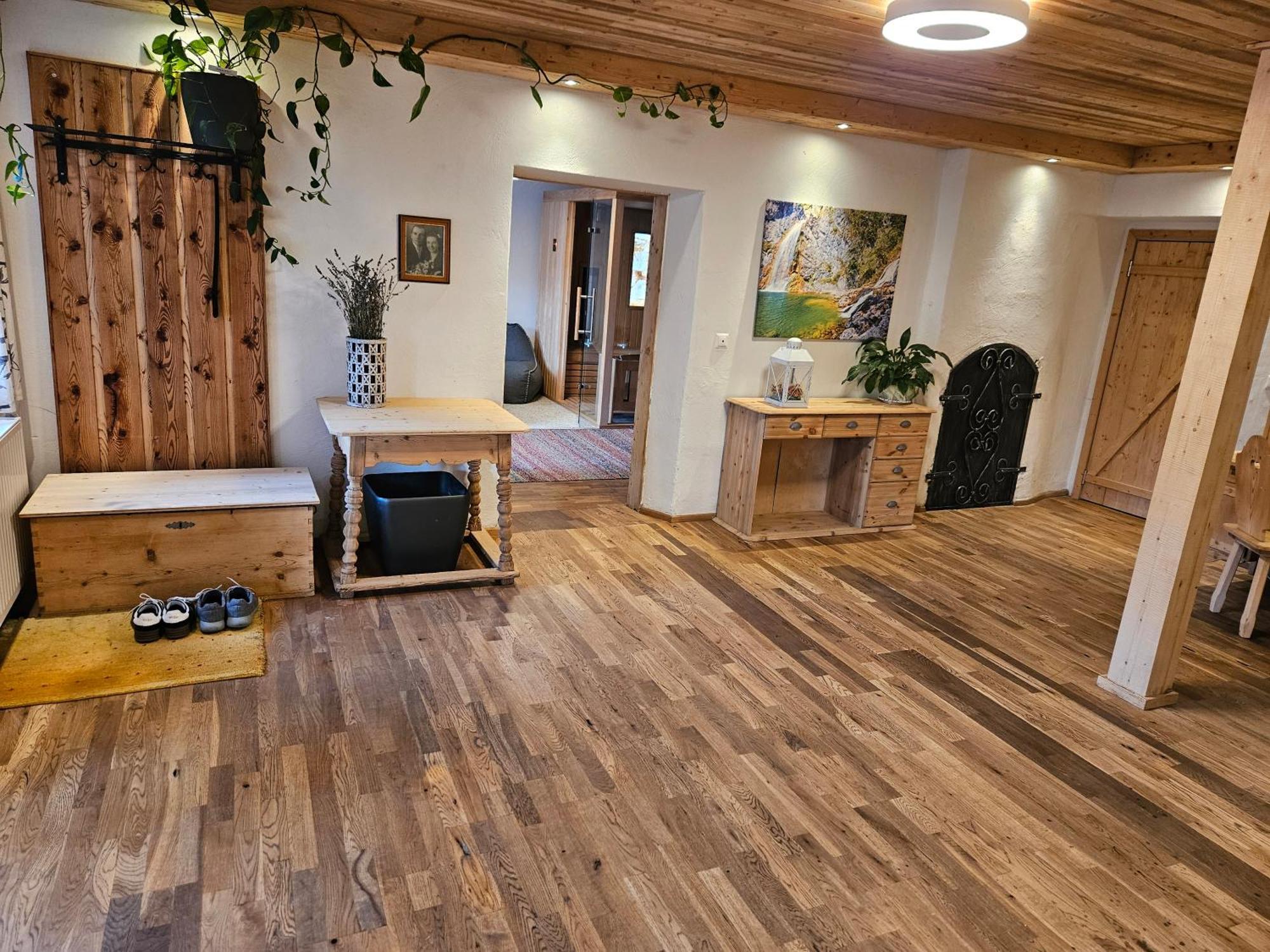 Premium Apartment Mit Privatem Whirlpool, Sauna, Garten Sankt Martin am Grimming Eksteriør billede