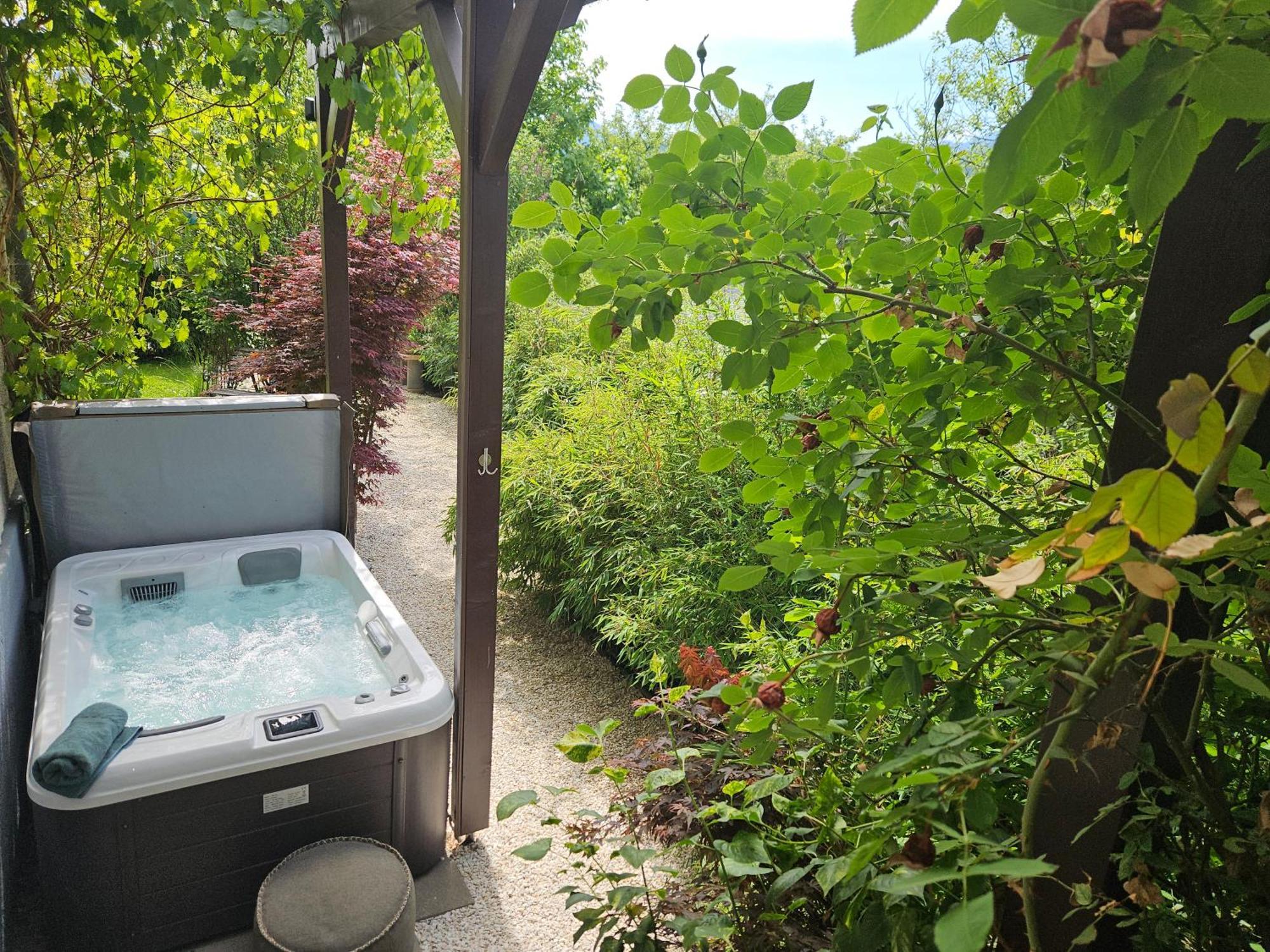 Premium Apartment Mit Privatem Whirlpool, Sauna, Garten Sankt Martin am Grimming Eksteriør billede